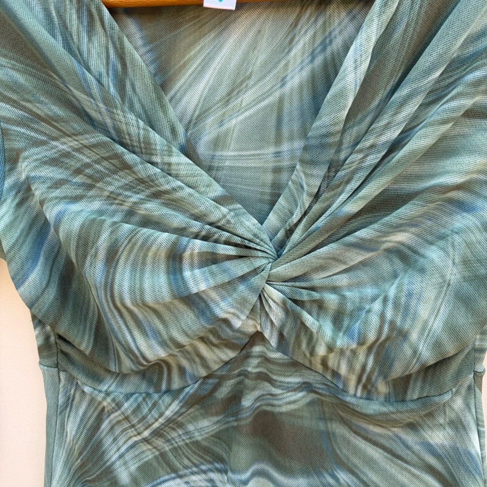 Sweet Pea Going Out Top Womens Small Green Abstract Mesh Twist Front 3/4 Sleeve - Picture 3 of 6